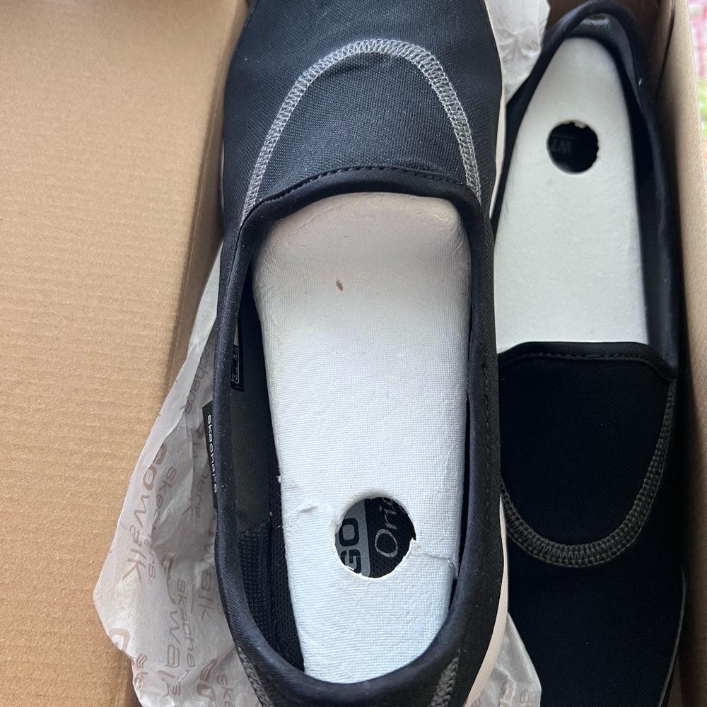Skechers Black and White Women's Slip-On Sneakers - Picture 2 of 4